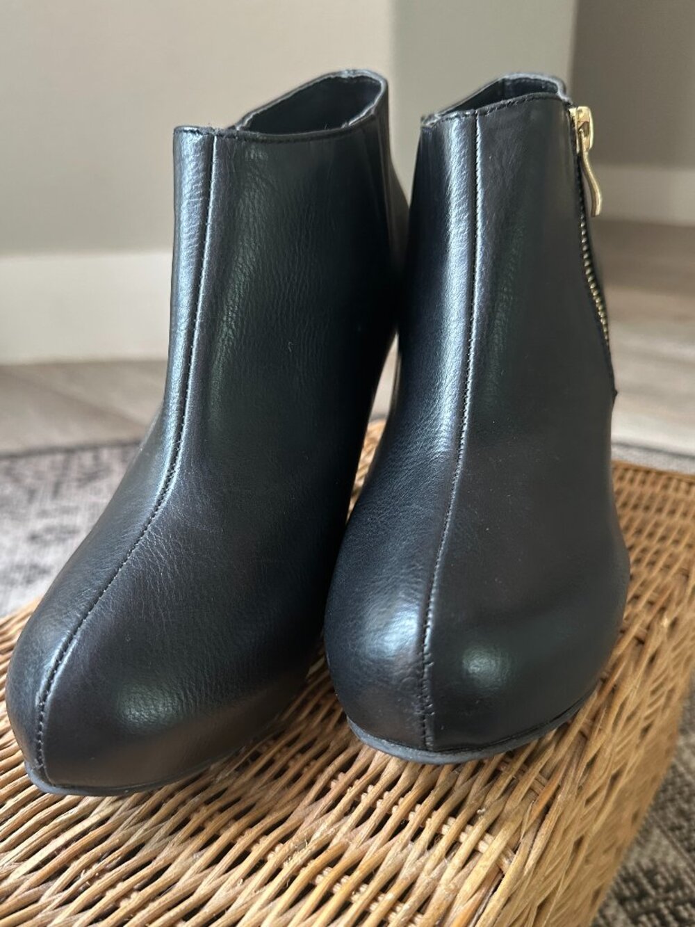 Madden Girl Black Stiletto Ankle Boots with Gold Zipper Detail – Size 7.5
